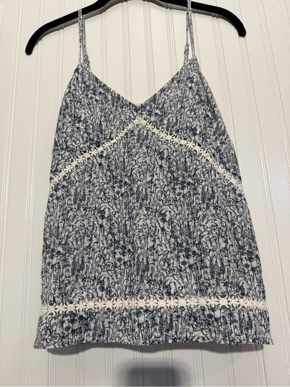 Abercrombie & Fitch White and Navy Floral Crochet-Trim Cami